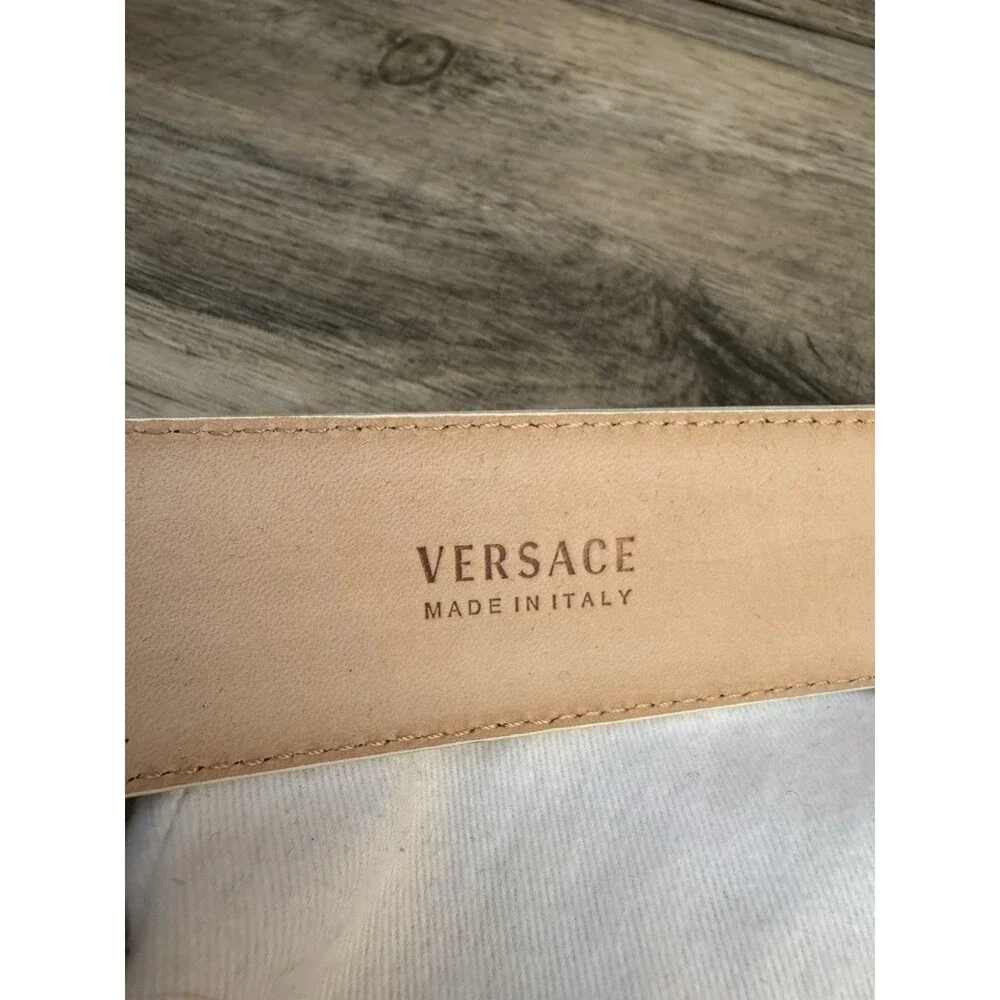 Versace Medusa Biggie 3D Gold Buckle White Leather Belt Size 115/46 w/ Dust Bag